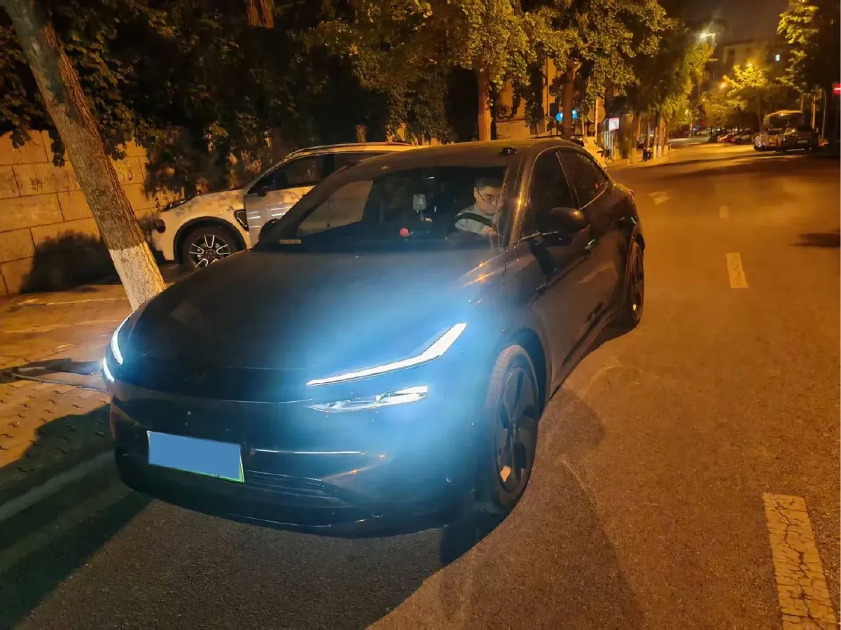 2024 ONVO L60 BEV 60KWH,autocango,china used car exporter,china ev exporter,chinese used car exporter,chinese used ev exporter