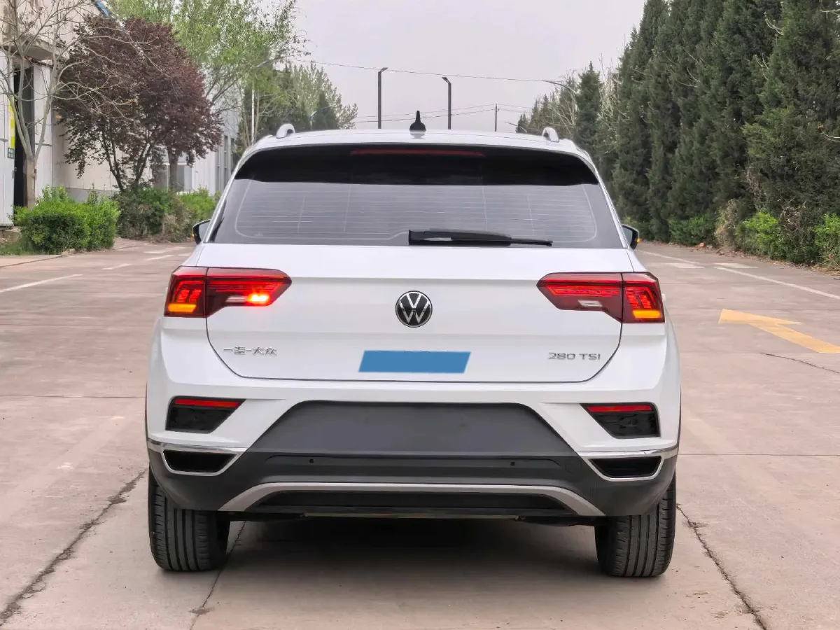 2021 Volkswagen T-Roc 1.4T 150HP L4 7DCT,autocango,china used car exporter,china ev exporter,chinese used car exporter,chinese used ev exporter