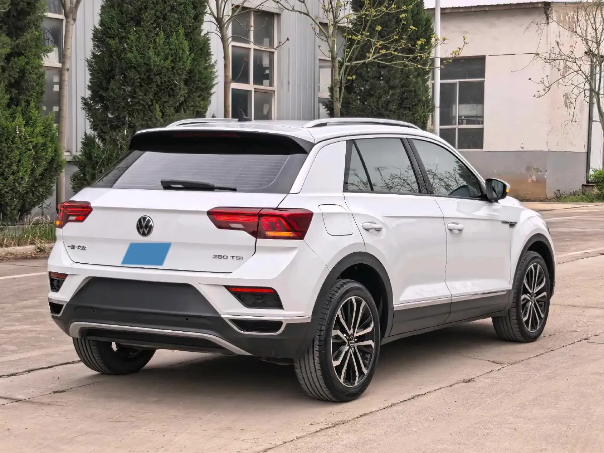2021 Volkswagen T-Roc 1.4T 150HP L4 7DCT,autocango,china used car exporter,china ev exporter,chinese used car exporter,chinese used ev exporter