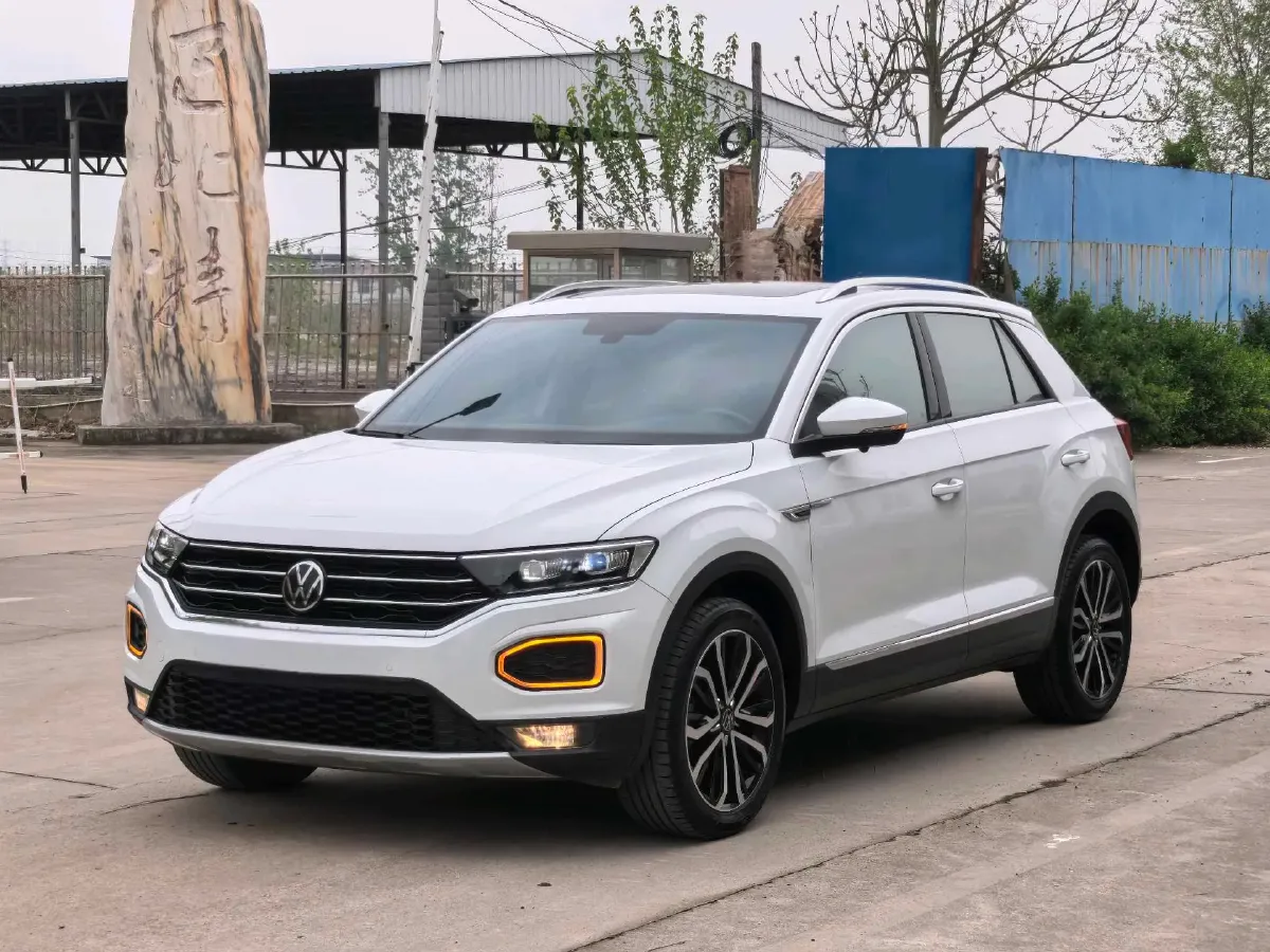 2021 Volkswagen T-Roc 1.4T 150HP L4 7DCT,autocango,china used car exporter,china ev exporter,chinese used car exporter,chinese used ev exporter