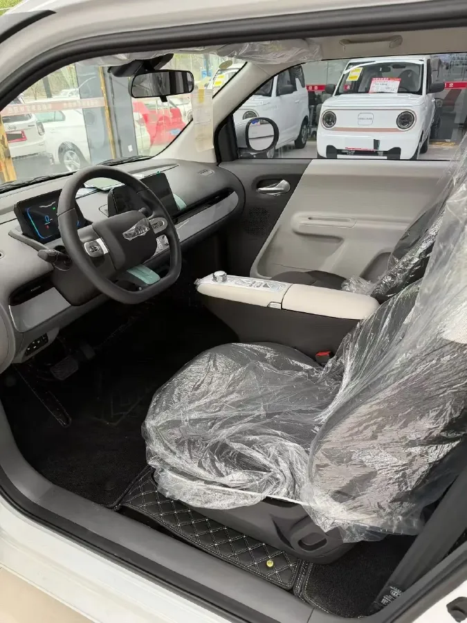 2025 LingBox BOX BEV 19.2KWH,autocango,china used car exporter,china ev exporter,chinese used car exporter,chinese used ev exporter