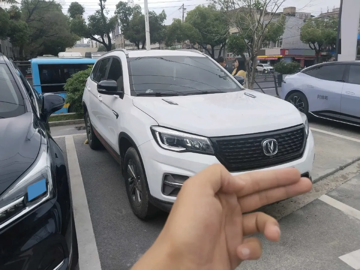 2021 ChangAn CS75 1.5T 178HP L4 7DCT,autocango,china used car exporter,china ev exporter,chinese used car exporter,chinese used ev exporter