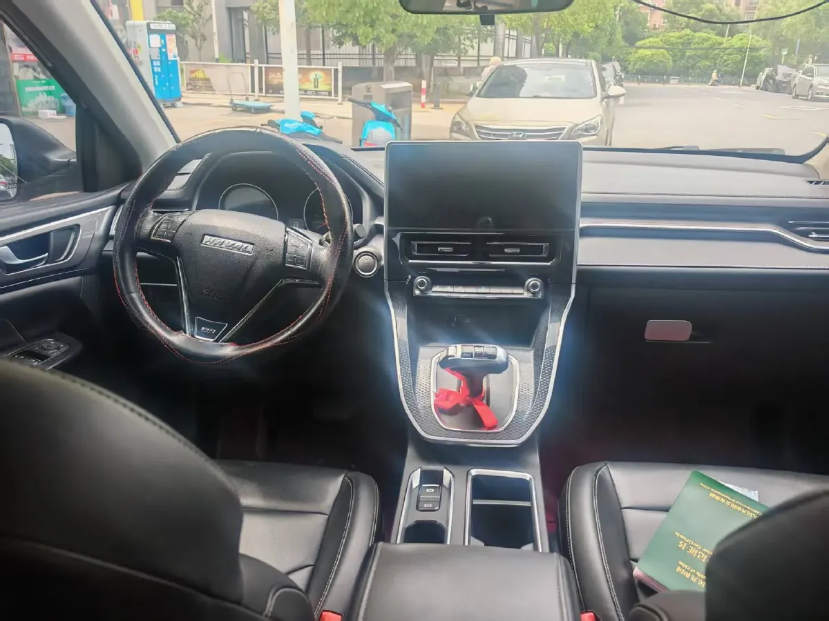 2021 Haval M6 1.5T 150HP L4 7DCT,autocango,china used car exporter,china ev exporter,chinese used car exporter,chinese used ev exporter