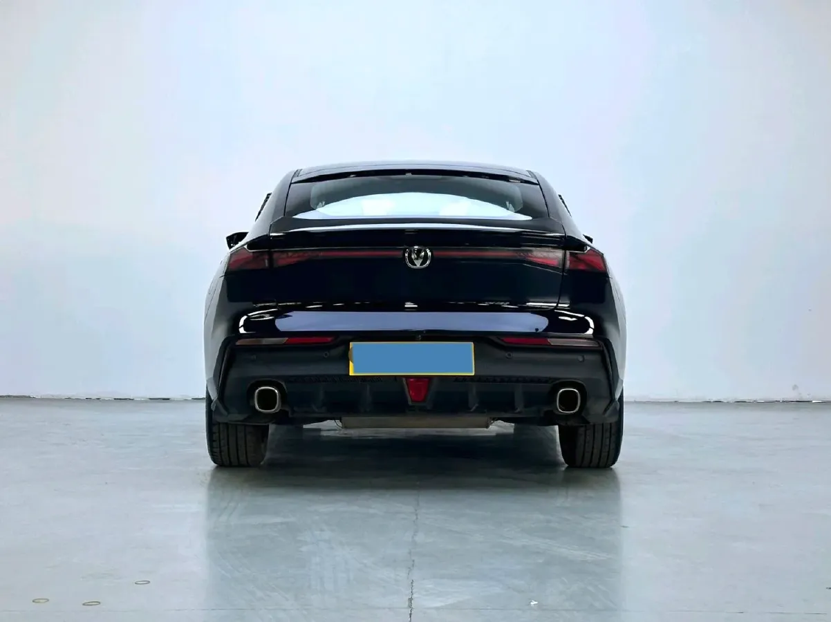 2023 ChangAn UNI-V 1.5T 188HP L4 7DCT,autocango,china used car exporter,china ev exporter,chinese used car exporter,chinese used ev exporter