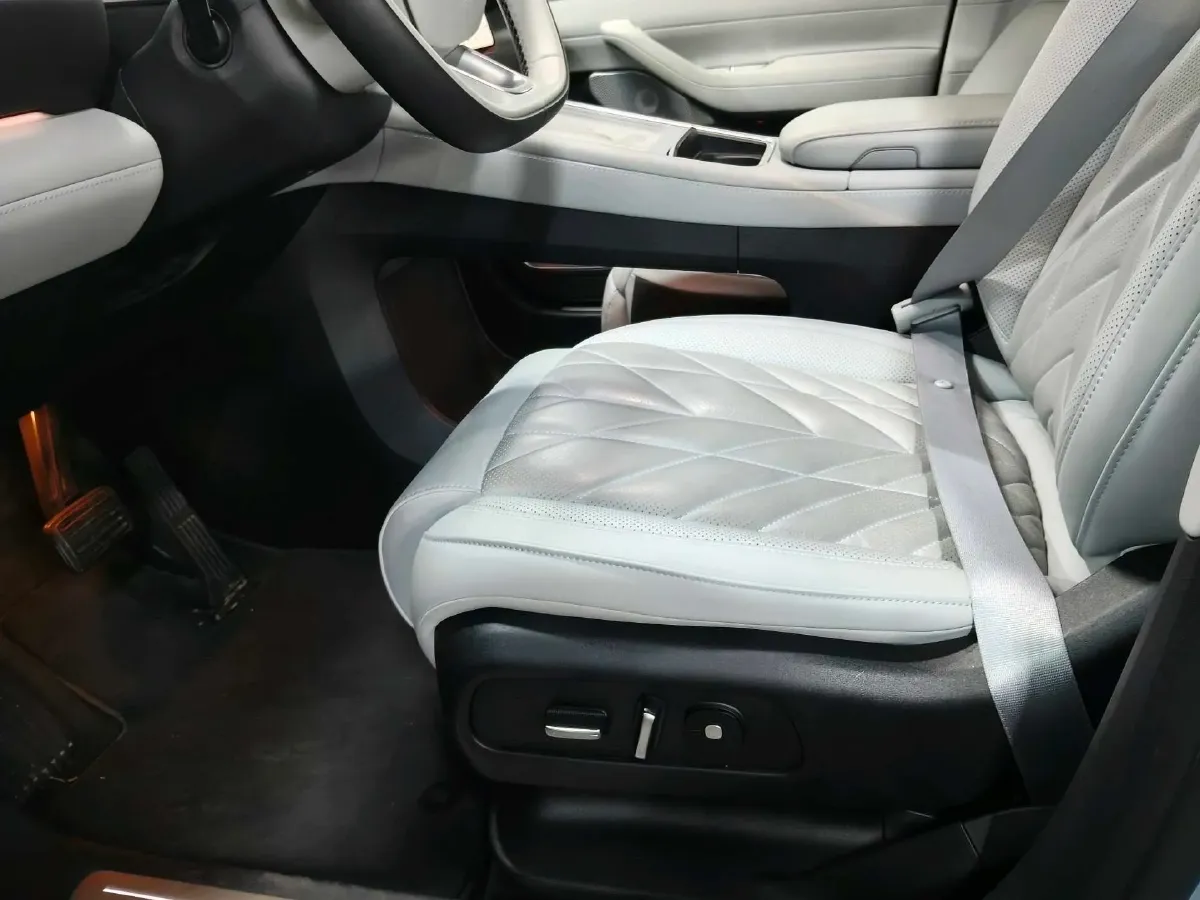 2025 NIO ES6 BEV,autocango,china used car exporter,china ev exporter,chinese used car exporter,chinese used ev exporter