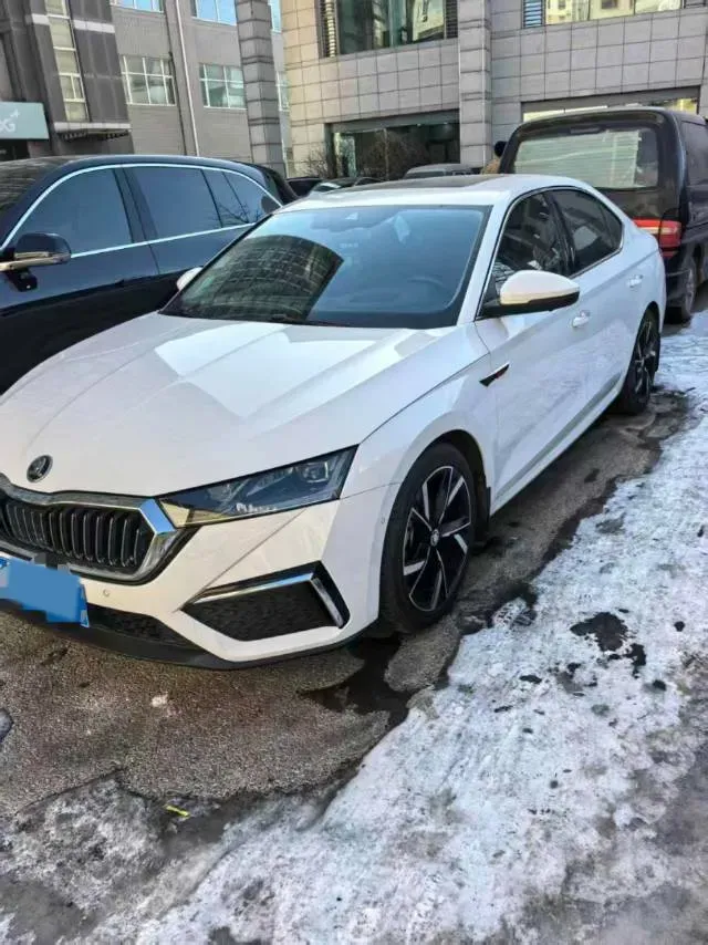 2022 Skoda Octavia 1.4T 150HP L4 7DCT,autocango,china used car exporter,china ev exporter,chinese used car exporter,chinese used ev exporter