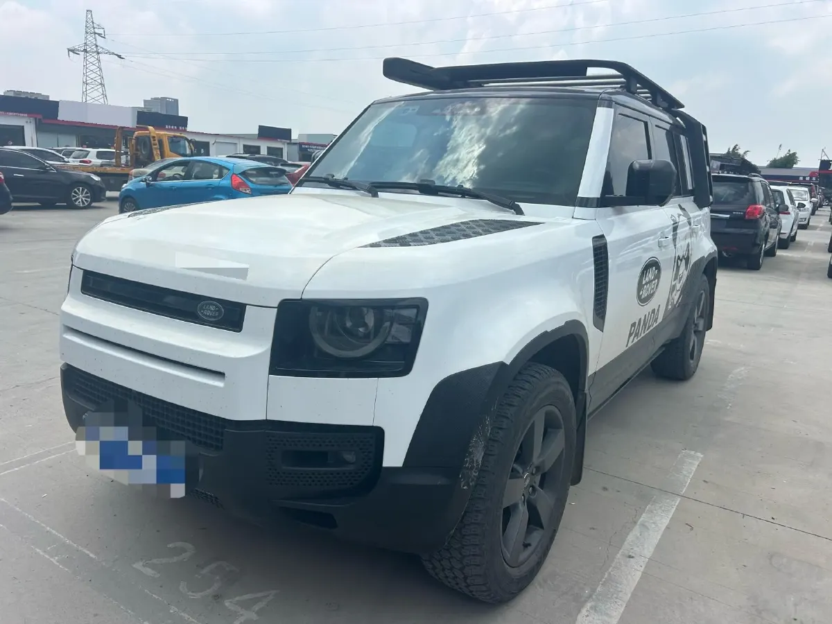 2022 Land Rover Defender 3.0T 400HP L6 8AT,autocango,china used car exporter,china ev exporter,chinese used car exporter,chinese used ev exporter