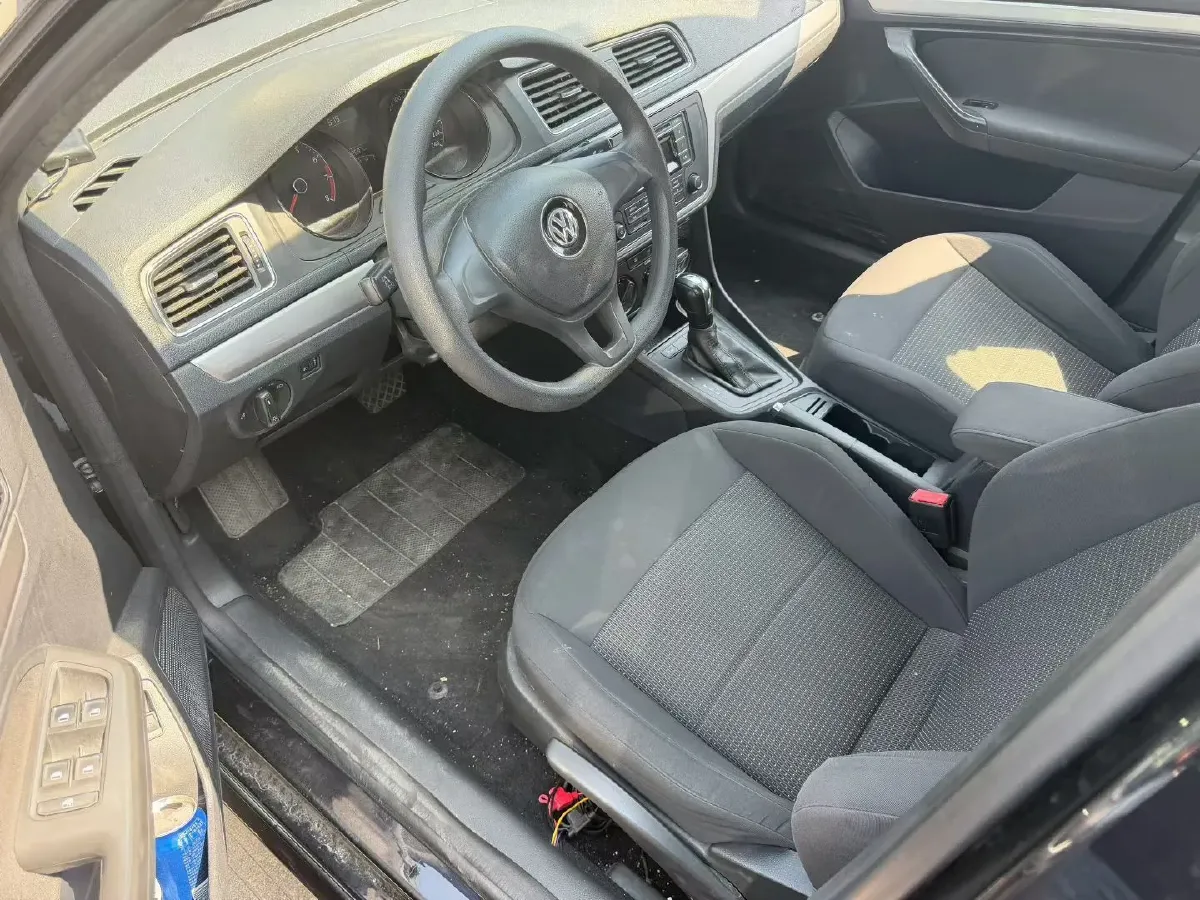 2017 Volkswagen Lavida 1.6L 110HP L4 6AT,autocango,china used car exporter,china ev exporter,chinese used car exporter,chinese used ev exporter