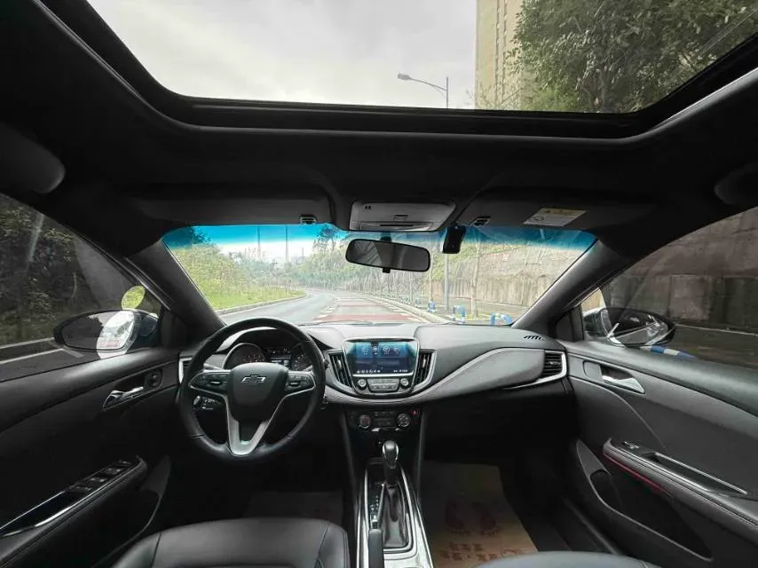 2022 Chevrolet Monza 1.3T 163HP L3 6AT,autocango,china used car exporter,china ev exporter,chinese used car exporter,chinese used ev exporter