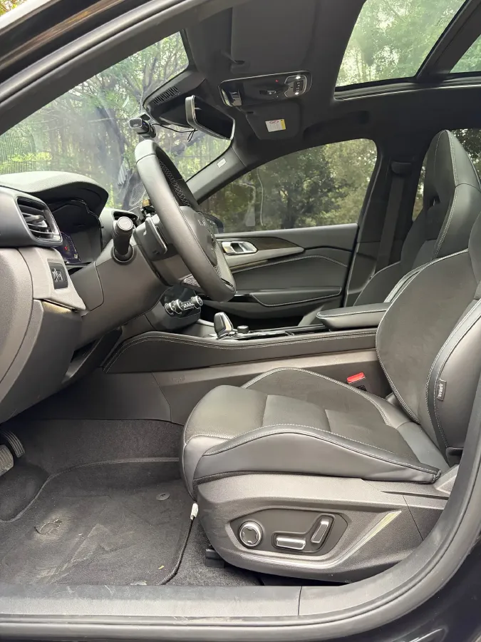 2022 LYNK&CO 03 1.5T 180HP L3 7DCT,autocango,china used car exporter,china ev exporter,chinese used car exporter,chinese used ev exporter