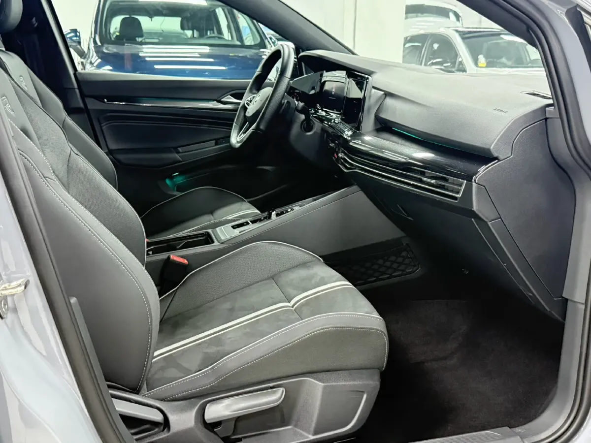 2023 Volkswagen Golf 1.4T 150HP L4 7DCT,autocango,china used car exporter,china ev exporter,chinese used car exporter,chinese used ev exporter