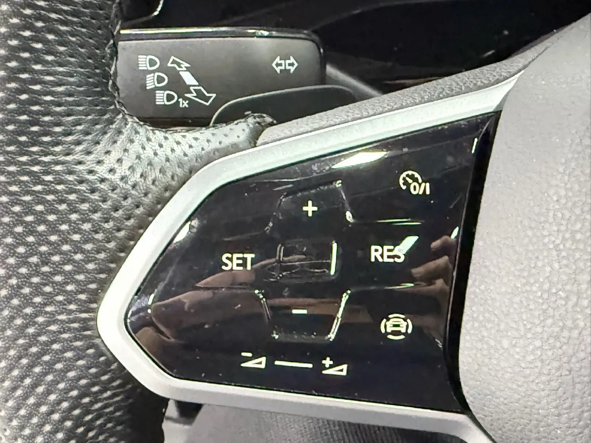 2023 Volkswagen Golf 1.4T 150HP L4 7DCT,autocango,china used car exporter,china ev exporter,chinese used car exporter,chinese used ev exporter