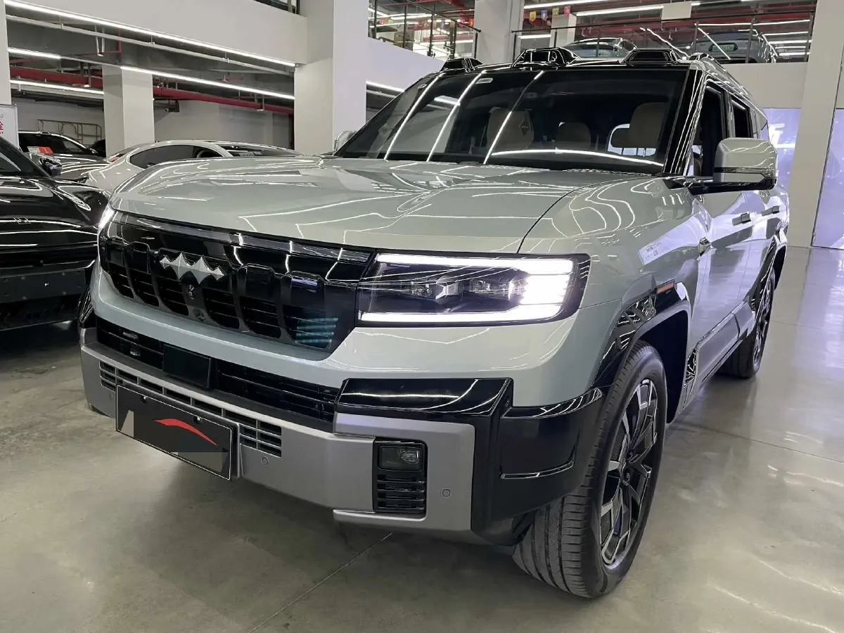 2025 FangChengBao Bao 8 2.0T 245HP L4 E-CVT PHEV 36.8KWH,autocango,china used car exporter,china ev exporter,chinese used car exporter,chinese used ev exporter