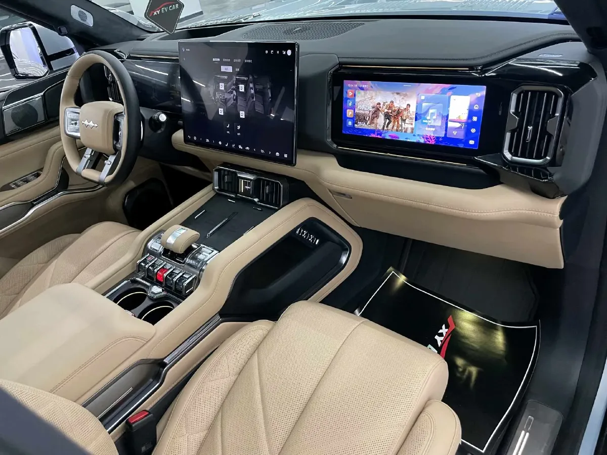 2025 FangChengBao Bao 8 2.0T 245HP L4 E-CVT PHEV 36.8KWH,autocango,china used car exporter,china ev exporter,chinese used car exporter,chinese used ev exporter