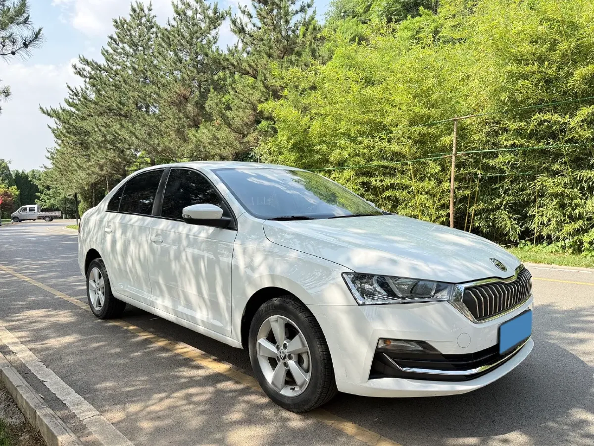 2020 Skoda Rapid 1.5L 112HP L4 5MT,autocango,china used car exporter,china ev exporter,chinese used car exporter,chinese used ev exporter