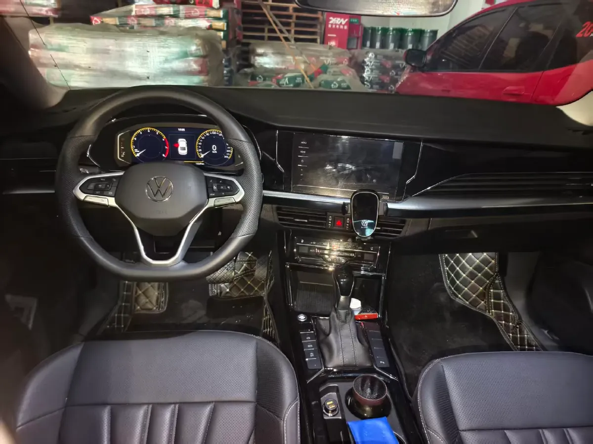 2025 Volkswagen Passat 2.0T 220HP L4 7DCT,autocango,china used car exporter,china ev exporter,chinese used car exporter,chinese used ev exporter