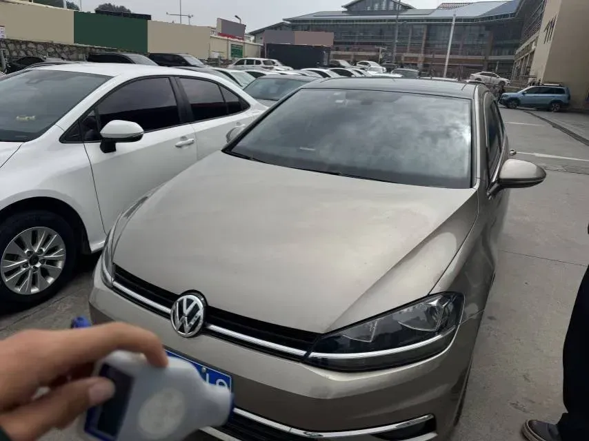 2020 Volkswagen Golf 1.4T 150HP L4 7DCT,autocango,china used car exporter,china ev exporter,chinese used car exporter,chinese used ev exporter