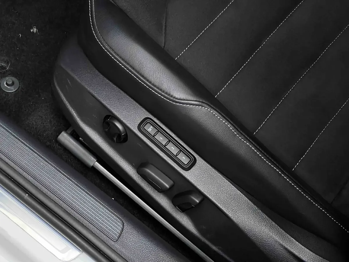 2020 Volkswagen Golf 1.4T 150HP L4 7DCT,autocango,china used car exporter,china ev exporter,chinese used car exporter,chinese used ev exporter