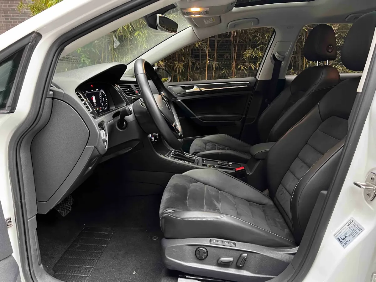 2020 Volkswagen Golf 1.4T 150HP L4 7DCT,autocango,china used car exporter,china ev exporter,chinese used car exporter,chinese used ev exporter