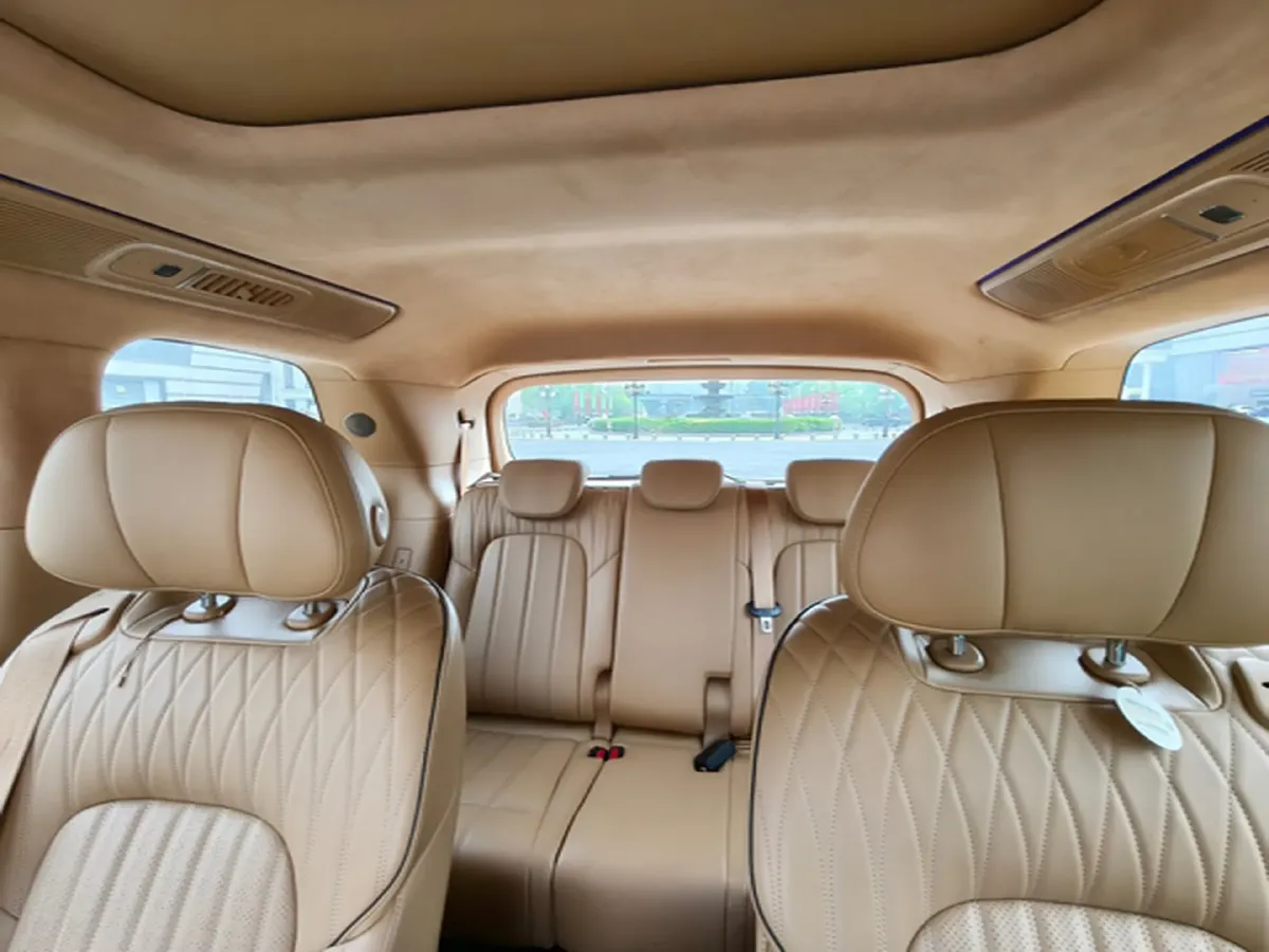 2025 Voyah Dream 1.5T 150HP L4 PHEV 41.7KWH,autocango,china used car exporter,china ev exporter,chinese used car exporter,chinese used ev exporter
