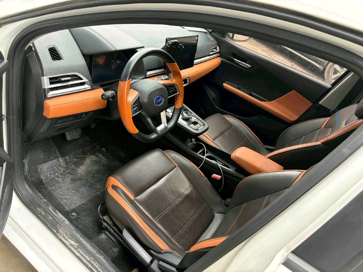2021 MG Pilot 1.5T 173HP L4 7DCT,autocango,china used car exporter,china ev exporter,chinese used car exporter,chinese used ev exporter