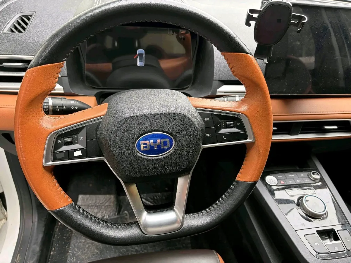 2021 MG Pilot 1.5T 173HP L4 7DCT,autocango,china used car exporter,china ev exporter,chinese used car exporter,chinese used ev exporter