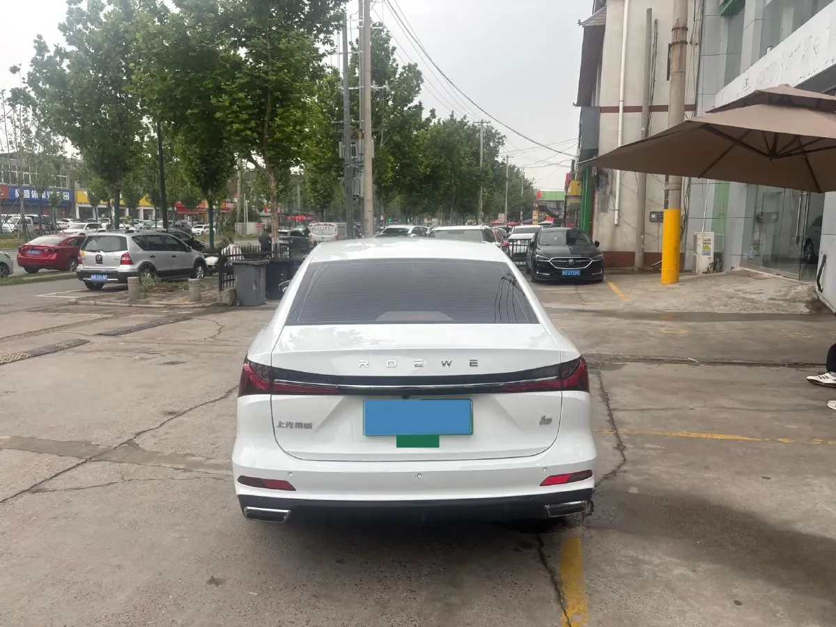 2023 Roewe i5 1.5L 129HP L4 CVT,autocango,china used car exporter,china ev exporter,chinese used car exporter,chinese used ev exporter