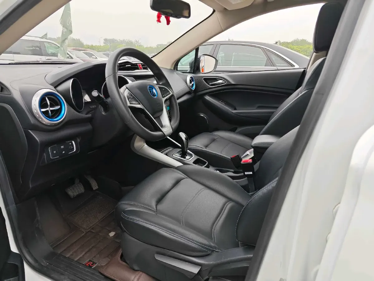 2019 BYD Yuan BEV 42KWH,autocango,china used car exporter,china ev exporter,chinese used car exporter,chinese used ev exporter