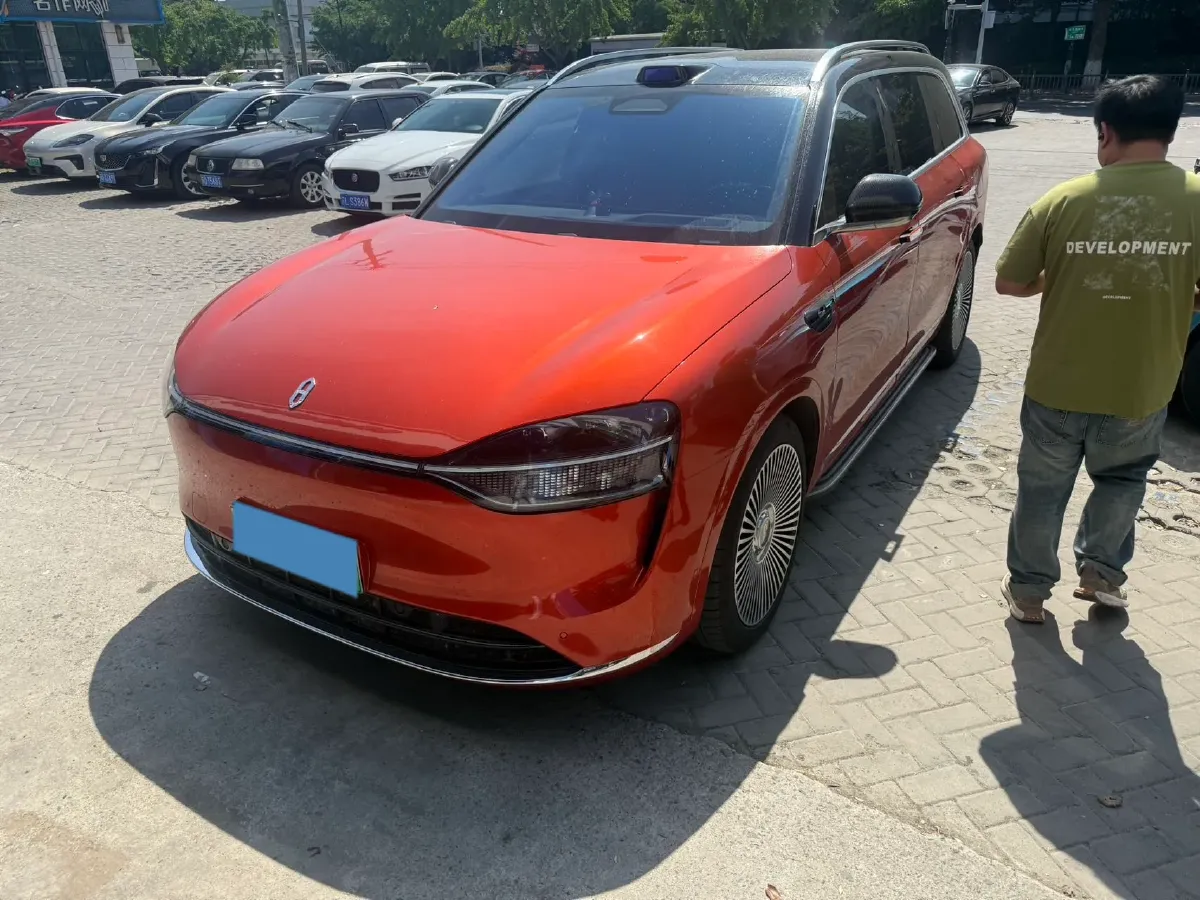 2024 AITO AITO M9 1.5T 152HP L4 REEV 42KWH,autocango,china used car exporter,china ev exporter,chinese used car exporter,chinese used ev exporter