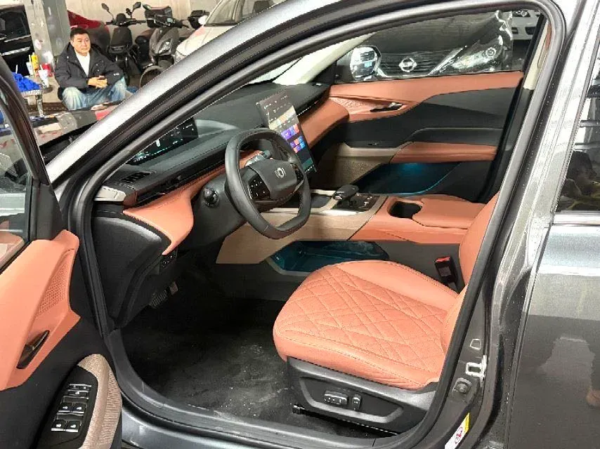 2024 ChangAn QiYuan A05 1.5L 110HP L4 E-CVT PHEV 18.99KWH,autocango,china used car exporter,china ev exporter,chinese used car exporter,chinese used ev exporter