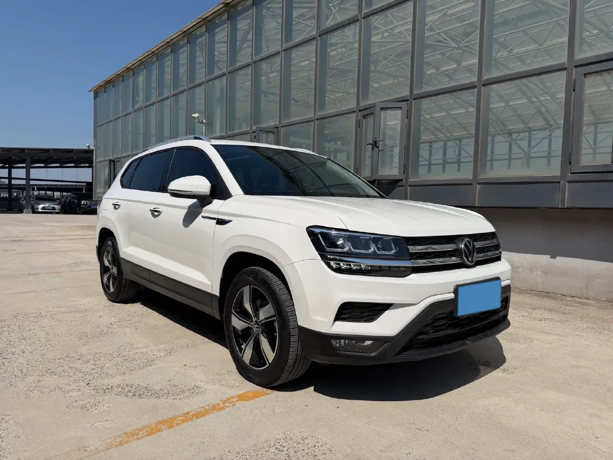 2022 Ford Transit 2.0T 202HP L4 6AT,autocango,china used car exporter,china ev exporter,chinese used car exporter,chinese used ev exporter