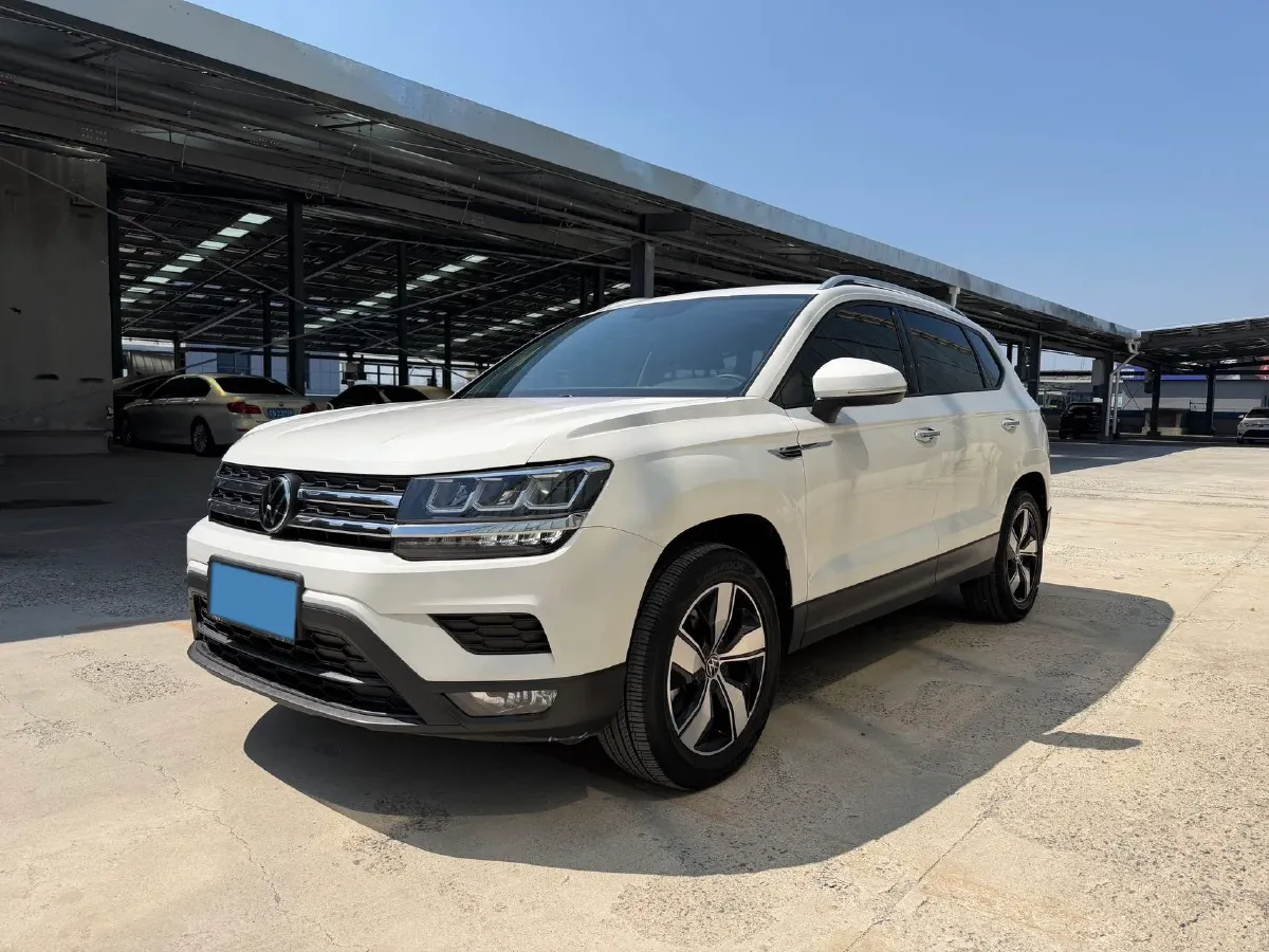 2022 Ford Transit 2.0T 202HP L4 6AT,autocango,china used car exporter,china ev exporter,chinese used car exporter,chinese used ev exporter