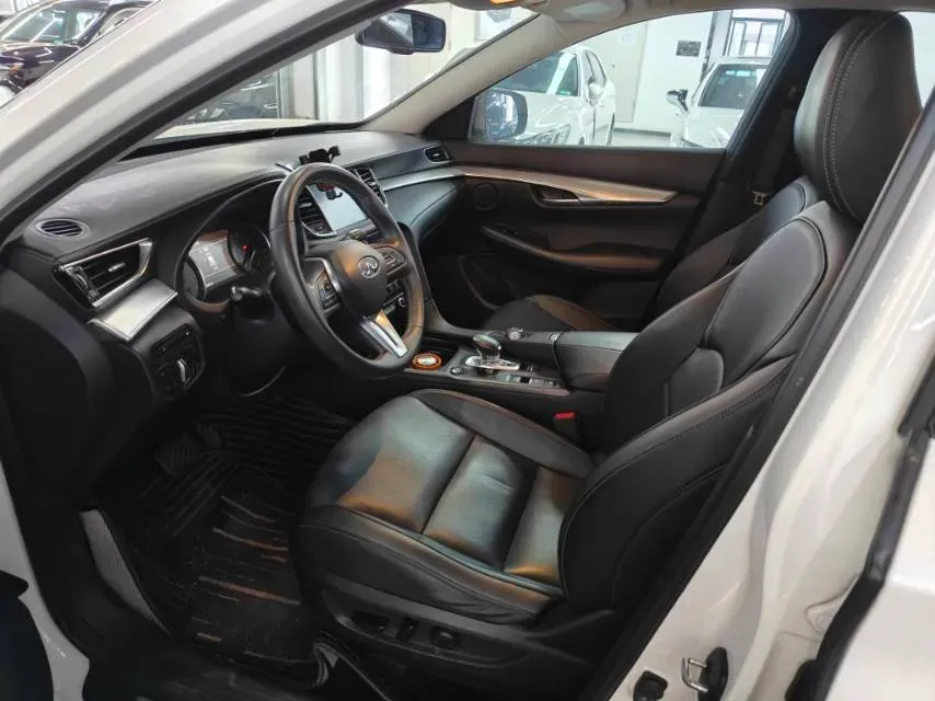 2018 Mitsubishi Pajero 3.0L 174HP V6 5AT,autocango,china used car exporter,china ev exporter,chinese used car exporter,chinese used ev exporter