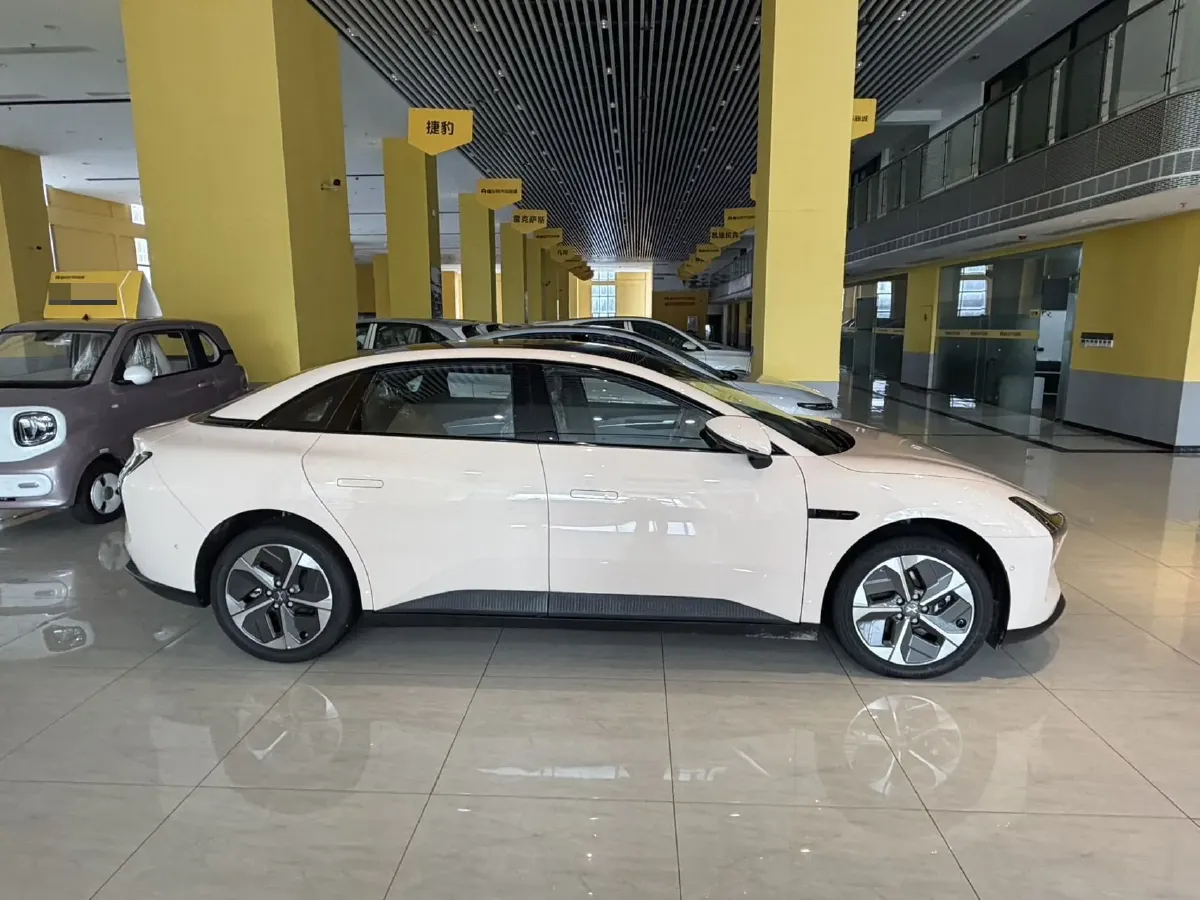 2025 Xpeng MONA M03 BEV,autocango,china used car exporter,china ev exporter,chinese used car exporter,chinese used ev exporter