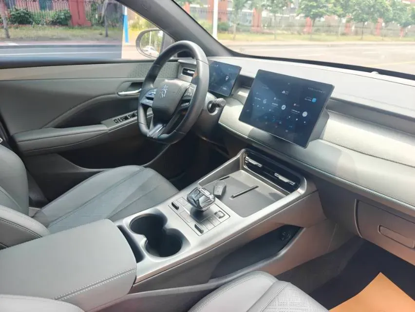 2025 BYD Qin Plus 1.5L 101HP L4 E-CVT PHEV 7.68KWH,autocango,china used car exporter,china ev exporter,chinese used car exporter,chinese used ev exporter