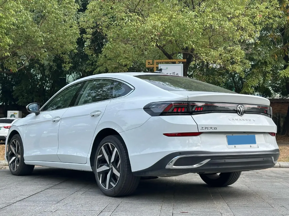 2025 Volkswagen Lamando 1.4T 150HP L4 7DCT,autocango,china used car exporter,china ev exporter,chinese used car exporter,chinese used ev exporter