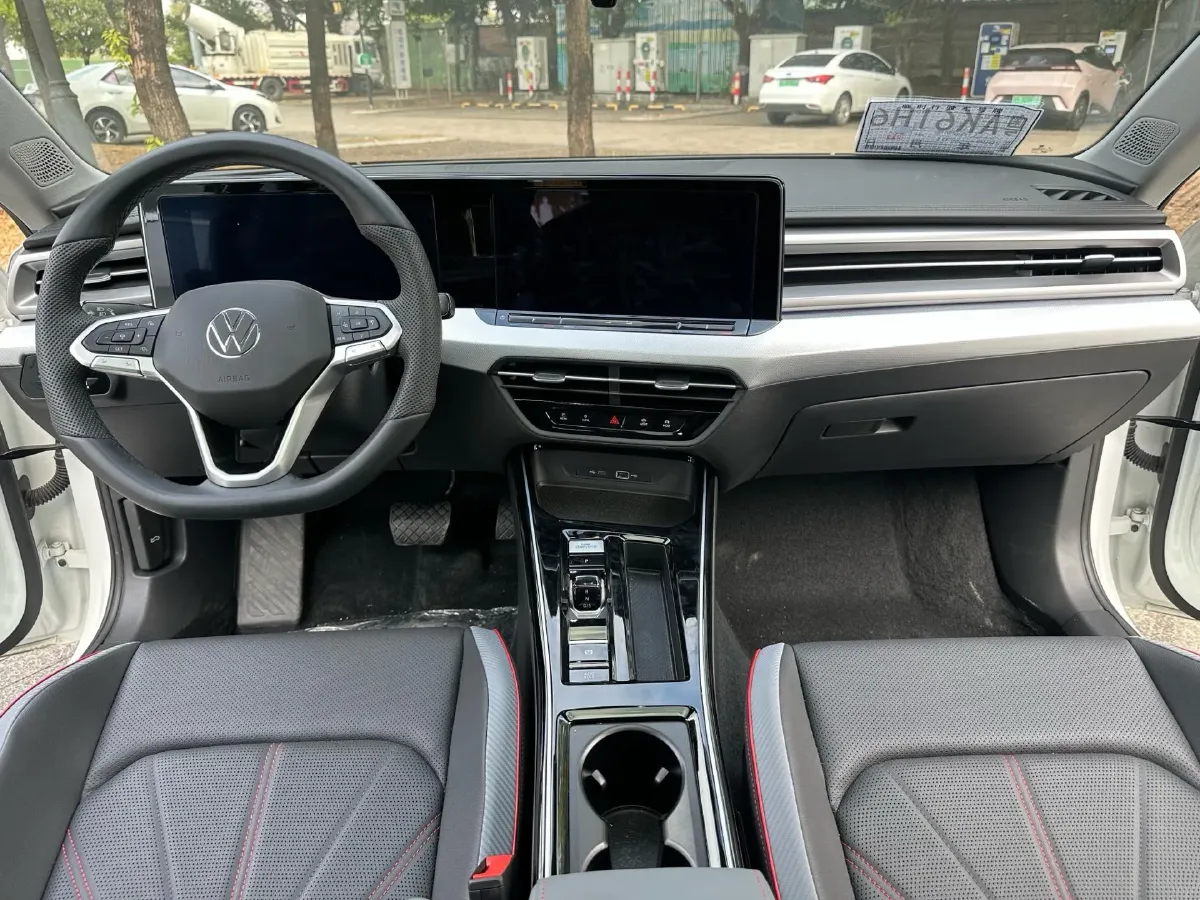 2025 Volkswagen Lamando 1.4T 150HP L4 7DCT,autocango,china used car exporter,china ev exporter,chinese used car exporter,chinese used ev exporter