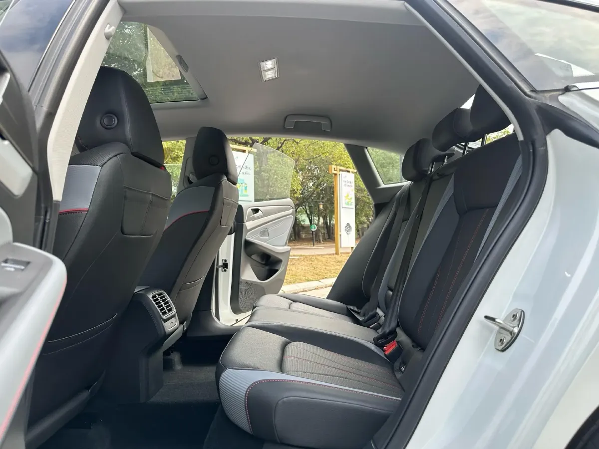 2025 Volkswagen Lamando 1.4T 150HP L4 7DCT,autocango,china used car exporter,china ev exporter,chinese used car exporter,chinese used ev exporter