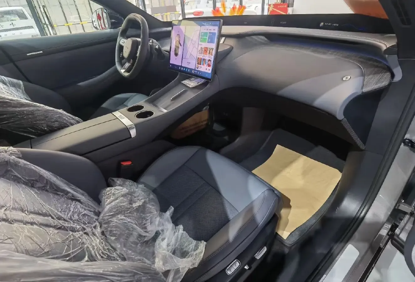 2025 MI YU7 BEV 96.3KWH,autocango,china used car exporter,china ev exporter,chinese used car exporter,chinese used ev exporter