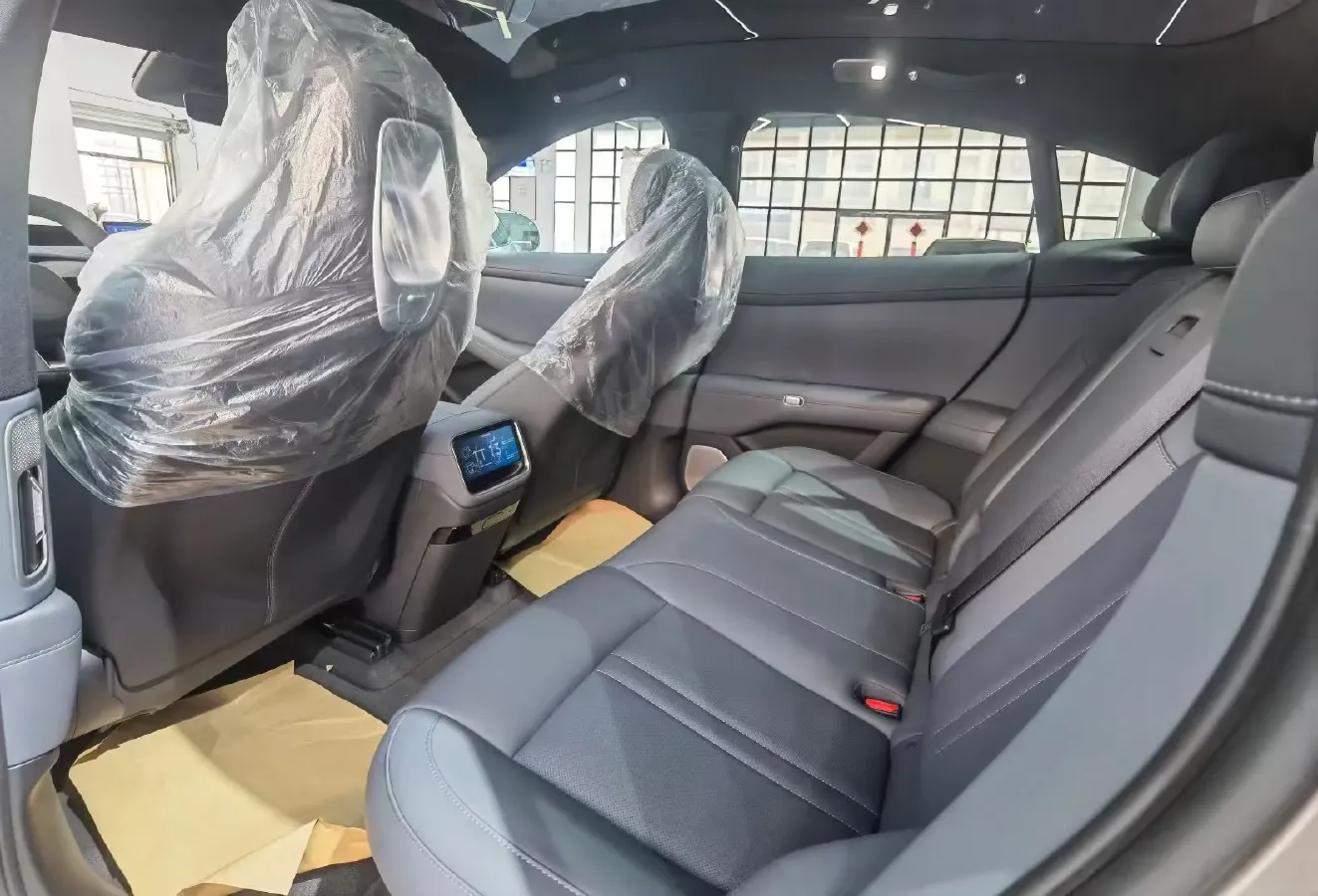 2025 MI YU7 BEV 96.3KWH,autocango,china used car exporter,china ev exporter,chinese used car exporter,chinese used ev exporter