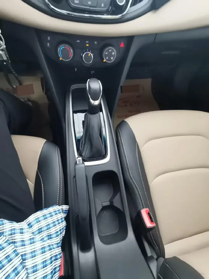 2022 Chevrolet Monza 1.5L 113HP L4 6AT,autocango,china used car exporter,china ev exporter,chinese used car exporter,chinese used ev exporter