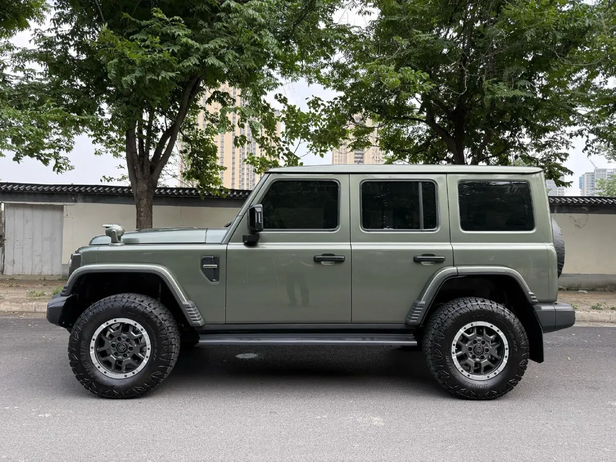 2025 212 212 T01 2.0T 252HP L4 8AT,autocango,china used car exporter,china ev exporter,chinese used car exporter,chinese used ev exporter