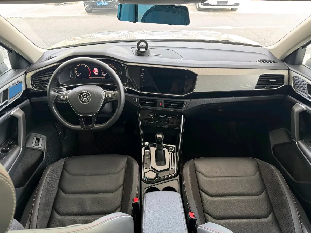 2022 Volkswagen Tayron 2.0T 186HP L4 7DCT,autocango,china used car exporter,china ev exporter,chinese used car exporter,chinese used ev exporter