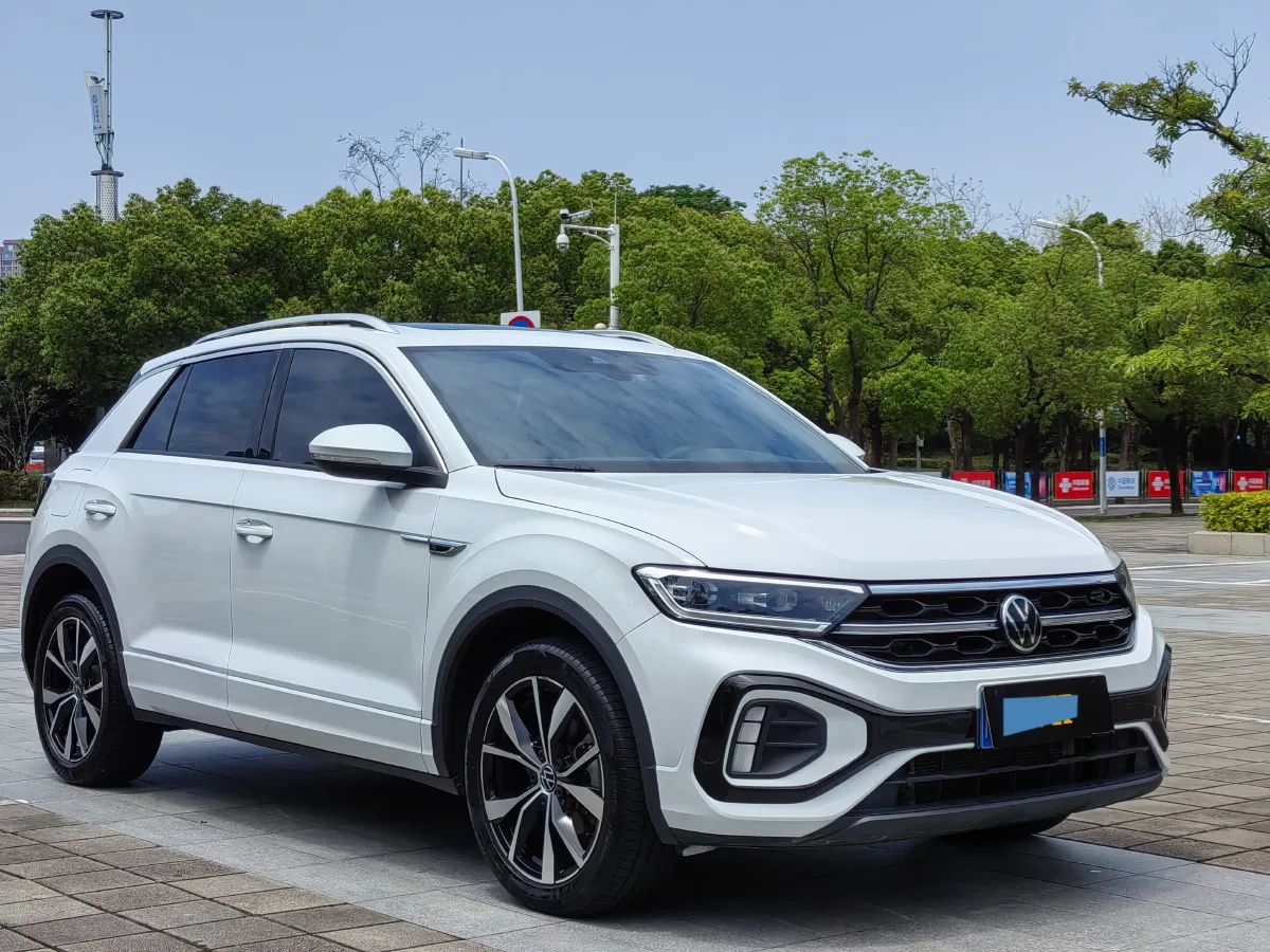2023 Volkswagen T-Roc 1.5T 160HP L4 7DCT,autocango,china used car exporter,china ev exporter,chinese used car exporter,chinese used ev exporter