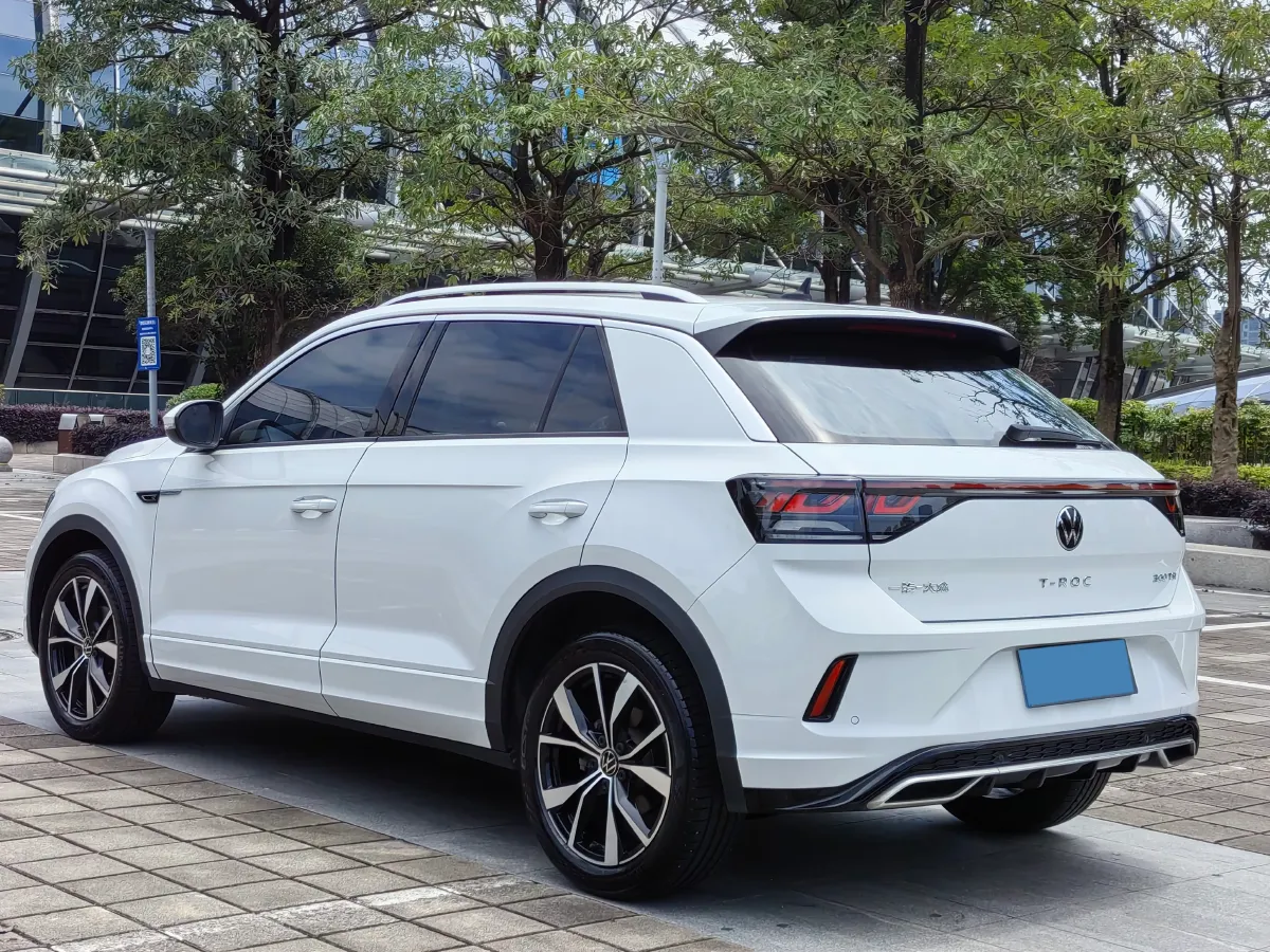2023 Volkswagen T-Roc 1.5T 160HP L4 7DCT,autocango,china used car exporter,china ev exporter,chinese used car exporter,chinese used ev exporter