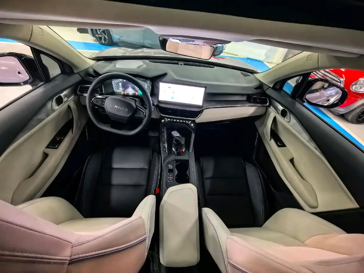 2023 LYNK&CO 03 1.5T 181HP L4 7DCT,autocango,china used car exporter,china ev exporter,chinese used car exporter,chinese used ev exporter