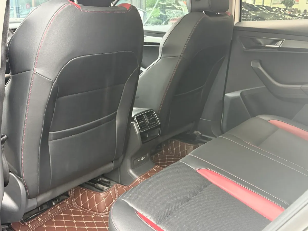 2022 Skoda Karoq 1.4T 150HP L4 7DCT,autocango,china used car exporter,china ev exporter,chinese used car exporter,chinese used ev exporter