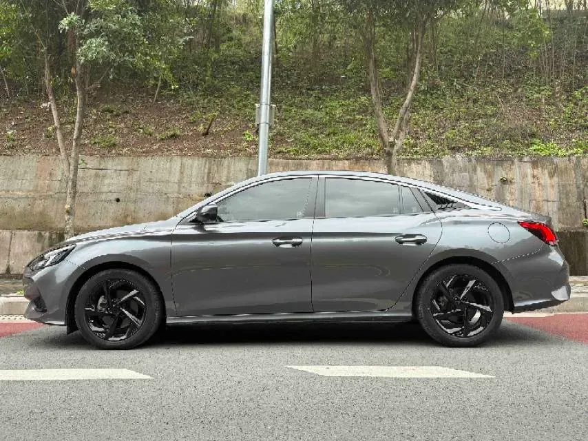 2021 MG 5 1.5T 173HP L4 7DCT,autocango,china used car exporter,china ev exporter,chinese used car exporter,chinese used ev exporter