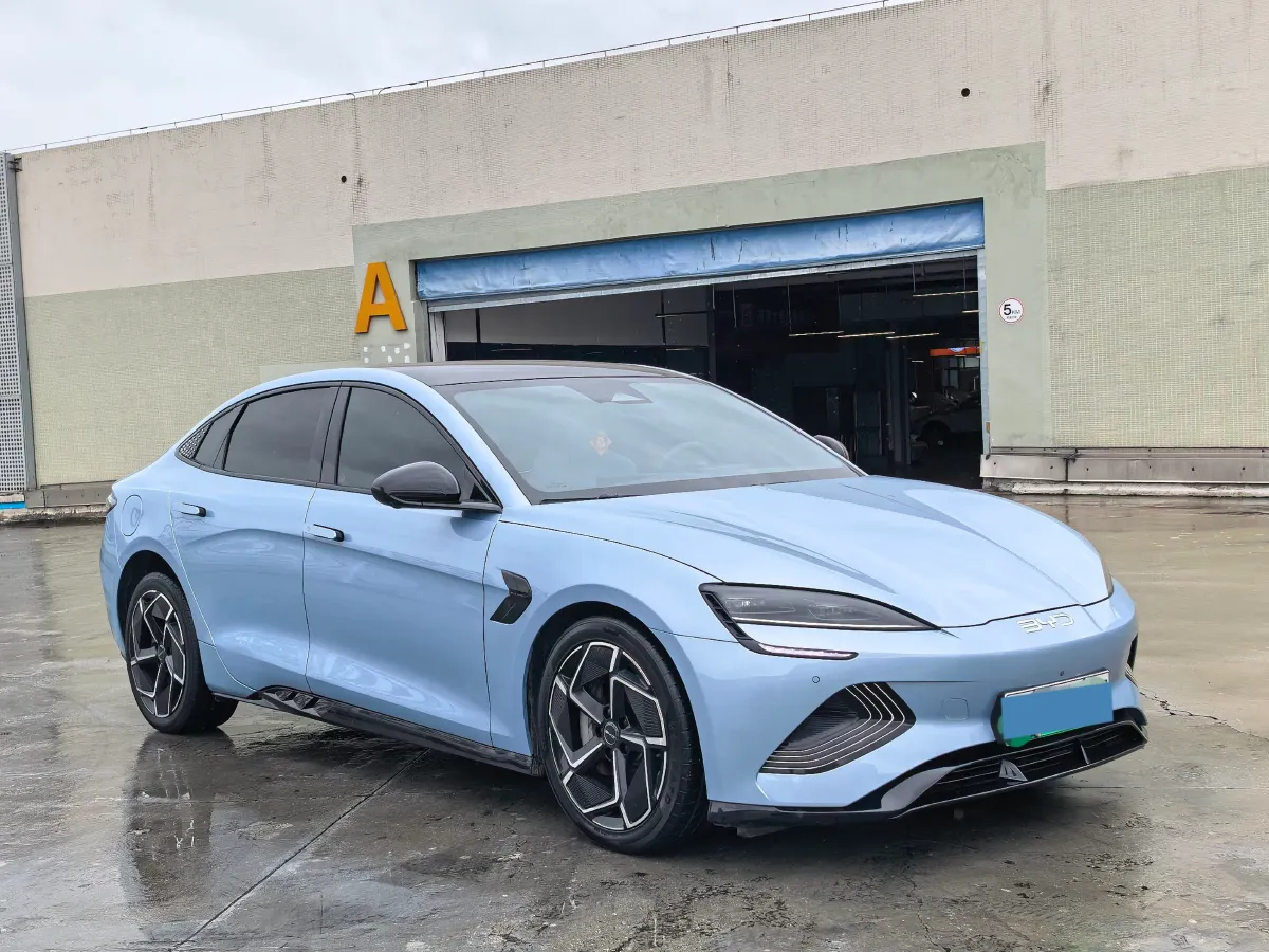 2022 AITO AITO M5 Range Extended 125HP REEV 40KWH,autocango,china used car exporter,china ev exporter,chinese used car exporter,chinese used ev exporter
