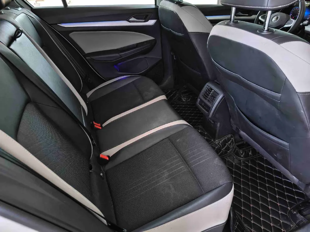 2021 Volkswagen Golf 1.4T 150HP L4 7DCT,autocango,china used car exporter,china ev exporter,chinese used car exporter,chinese used ev exporter